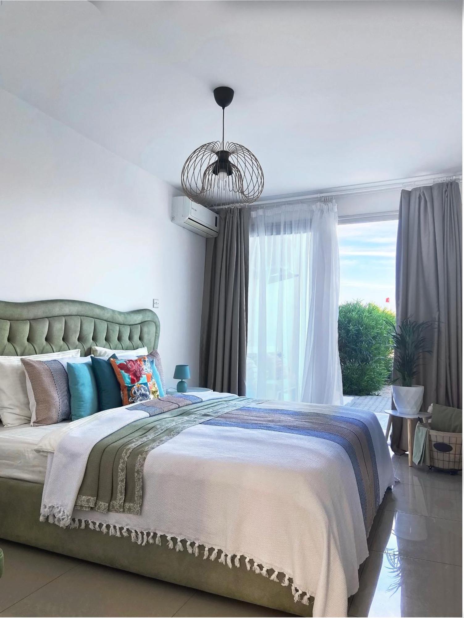 Spacious Three-Bedroom Apartment With Sea View A4 Lapithos  Eksteriør billede