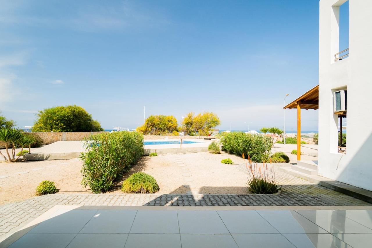 Spacious Three-Bedroom Apartment With Sea View A4 Lapithos  Eksteriør billede