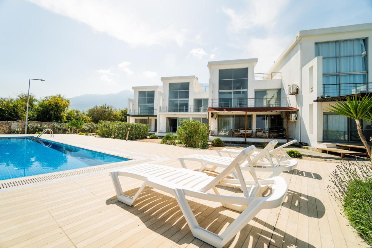 Spacious Three-Bedroom Apartment With Sea View A4 Lapithos  Eksteriør billede
