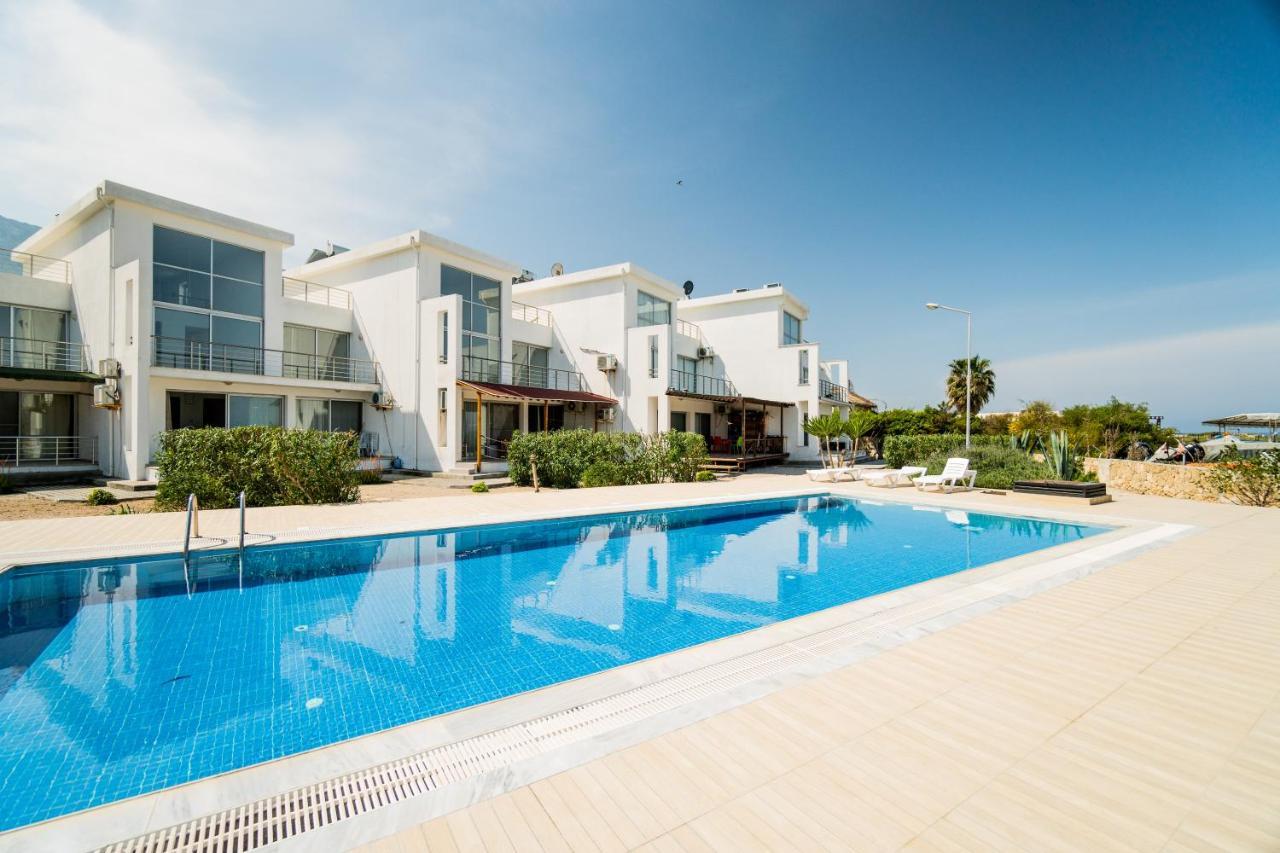 Spacious Three-Bedroom Apartment With Sea View A4 Lapithos  Eksteriør billede